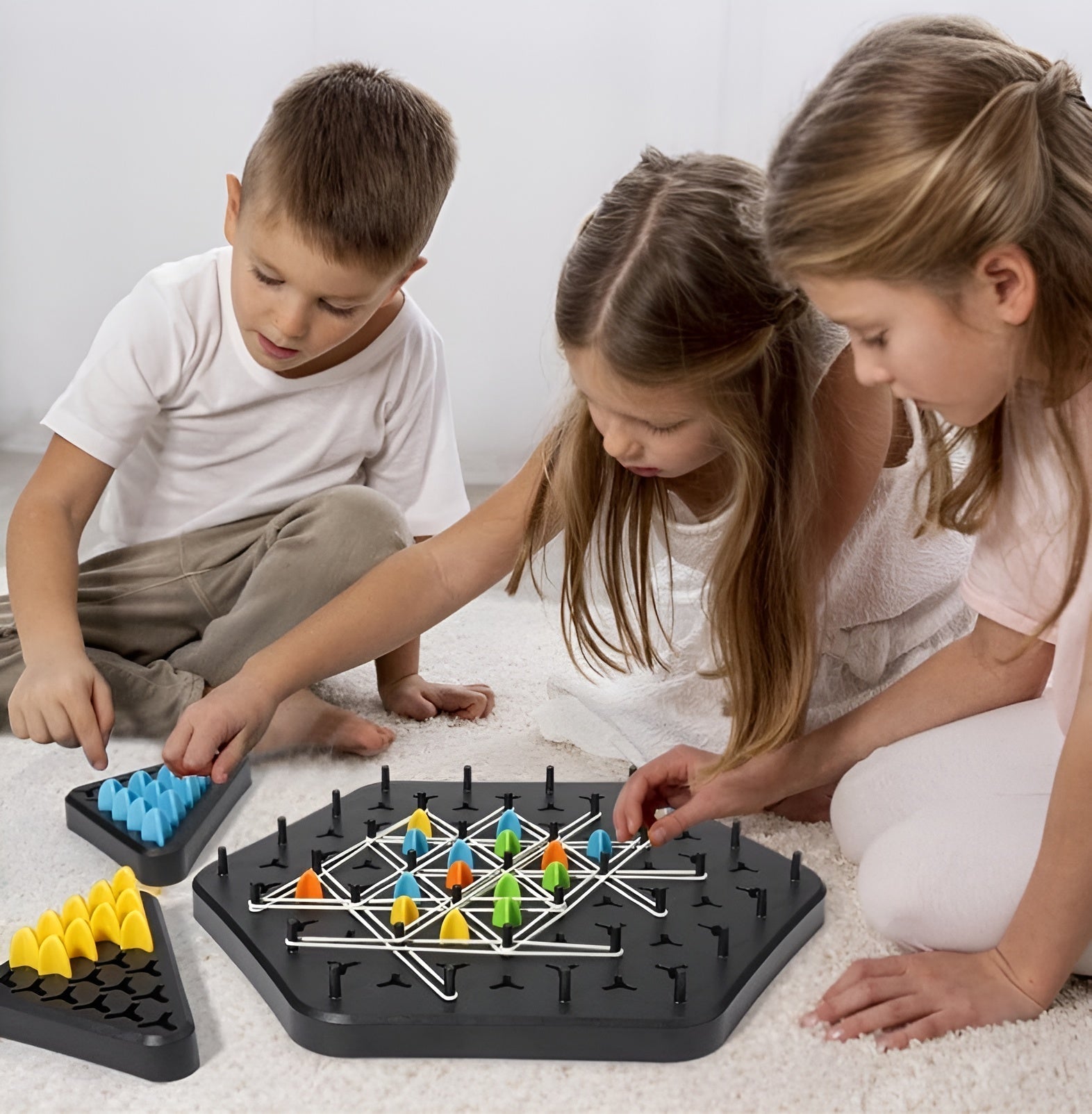 KnotLogic™ | Chain Triangle Chess Game [Last Day Discount]