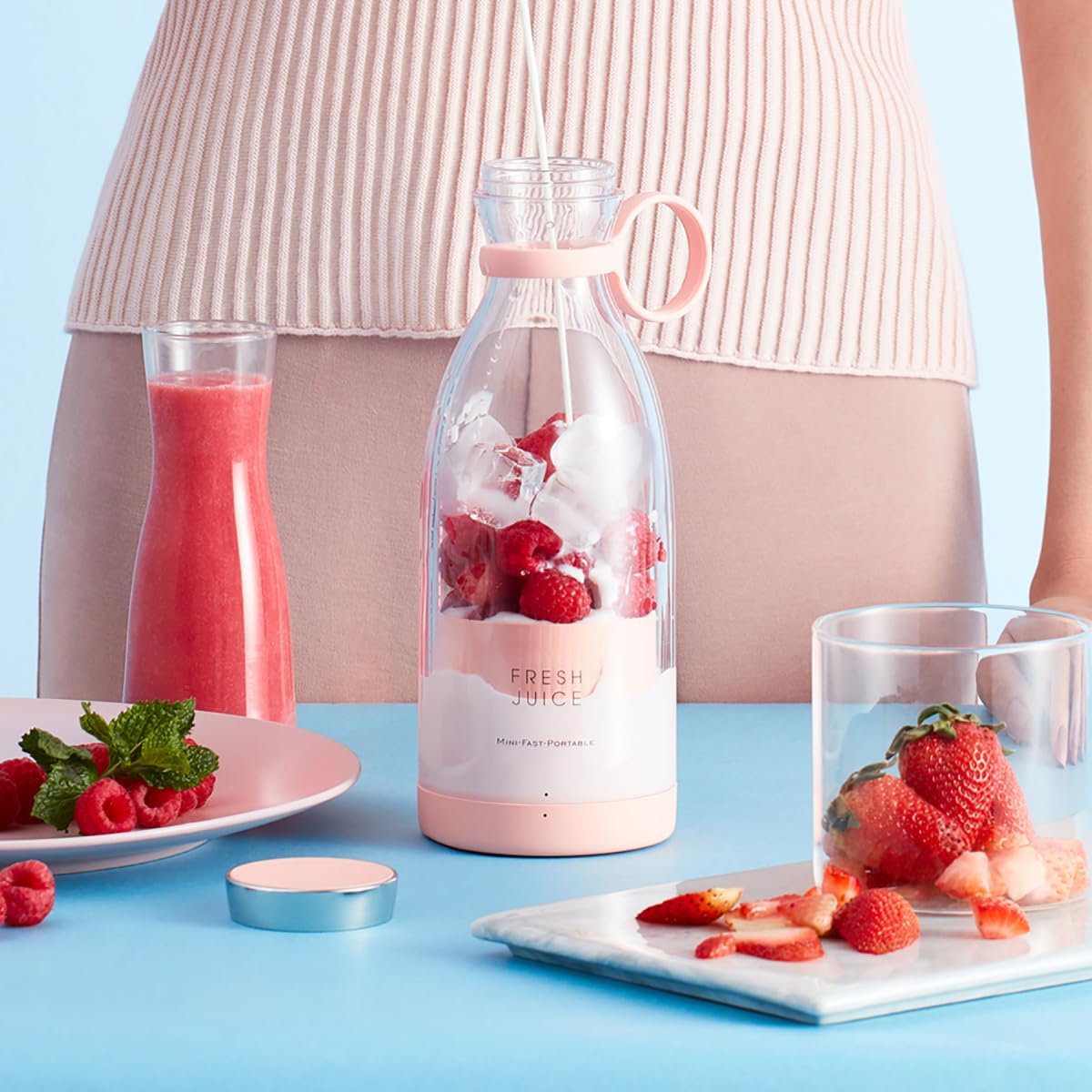 NutriBot™ - Battery-powered Mixer for Vital Drinks