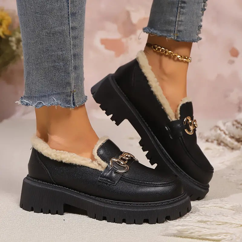 Alesha – Leather Loafer with Fur Lining