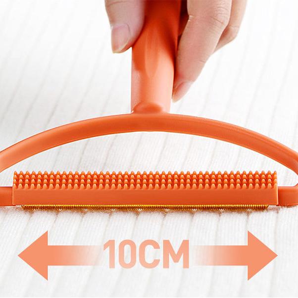 Scratchy™ | Fast and Effective Pet Hair Removal in a Single Step