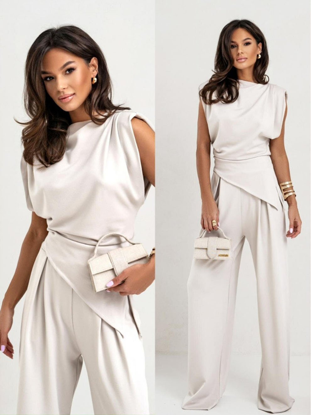 Maria™ | Women's Set with Pleats and Round Neckline