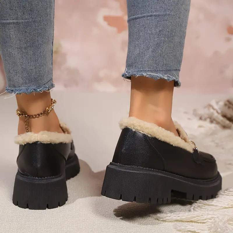 Alesha – Leather Loafer with Fur Lining