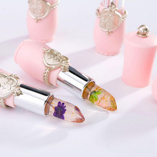 SoftLips™ – The Balm for Instant Moisture & Smoothness